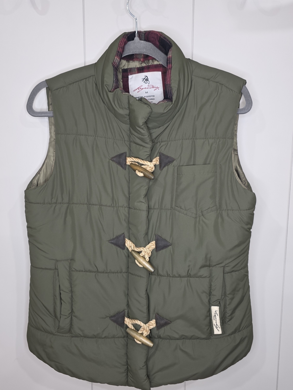 Legendary Whitetails Olive Quilted Toggle Vest with Rope Closures Womans Medium